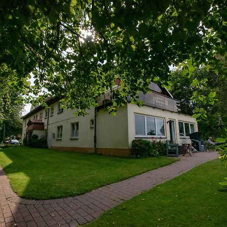 Gasthaus Zum Frohsinn Bosau Екстер'єр фото
