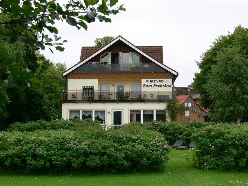 Gasthaus Zum Frohsinn Bosau Екстер'єр фото